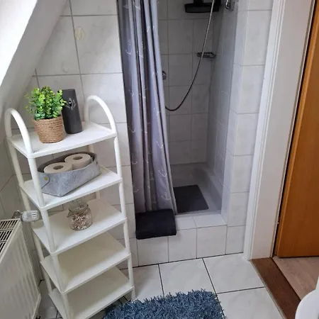 Luettje Amselnuest - Zentrale Lage Mit Balkon Dornum